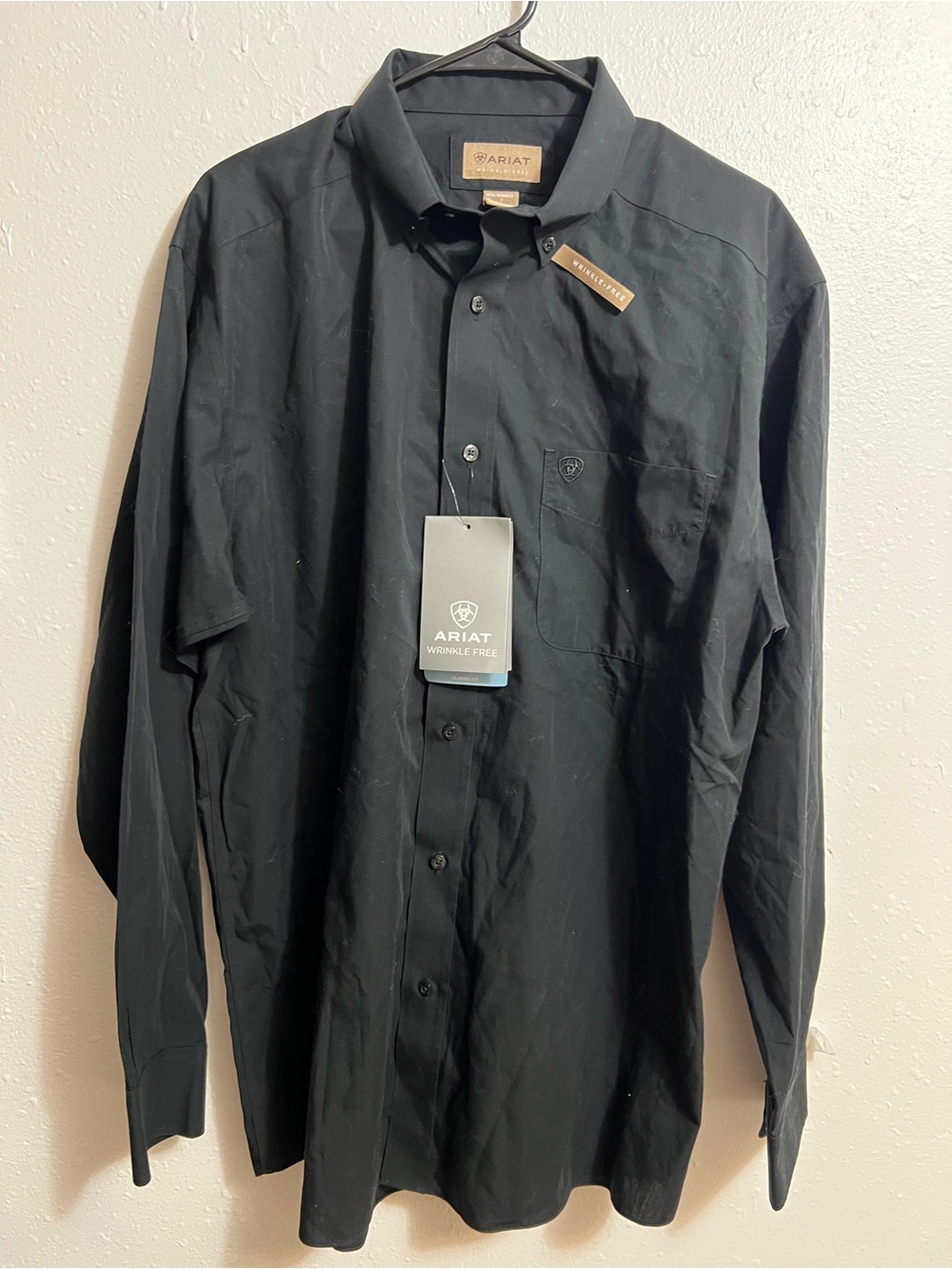 Ariat Wrinkle-Free Solid Long-Sleeve Shirt for Men